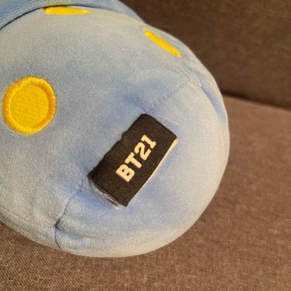 🌺3 FOR $38🌺 BT21 Tata stuffed toy - Picture 2 of 2